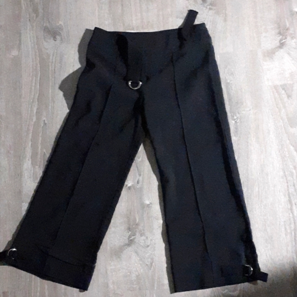 Short pants